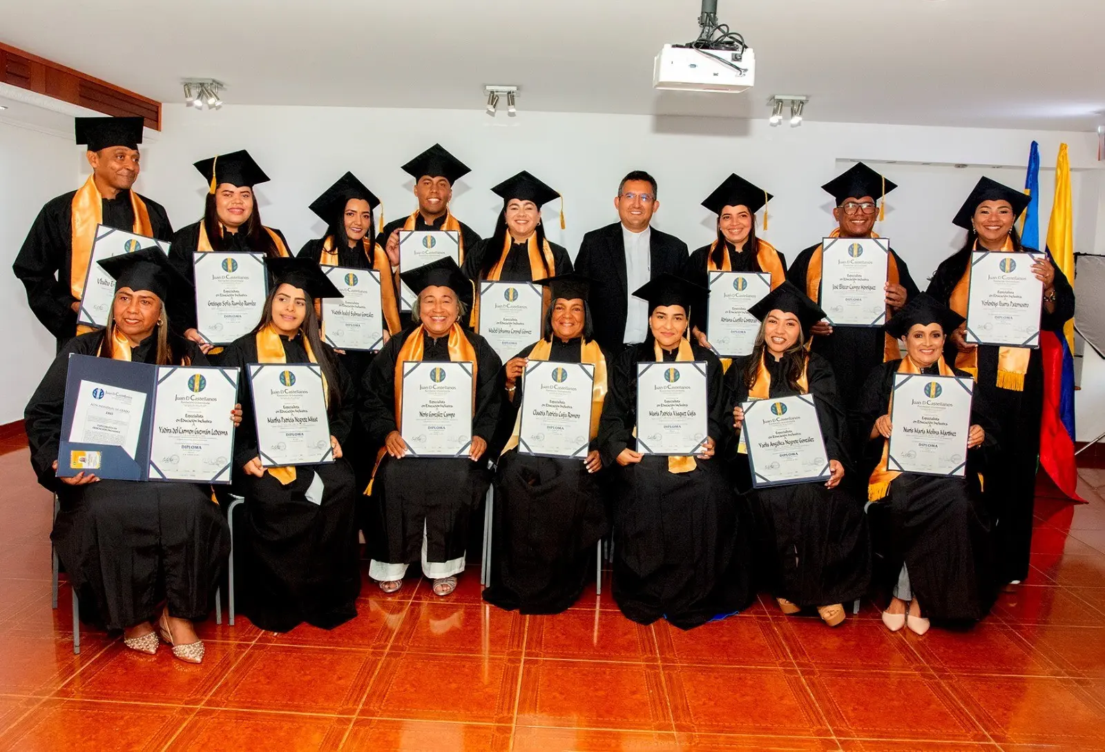 17 nuevos especialistas en Educación Inclusiva recibieron su título en Valledupar