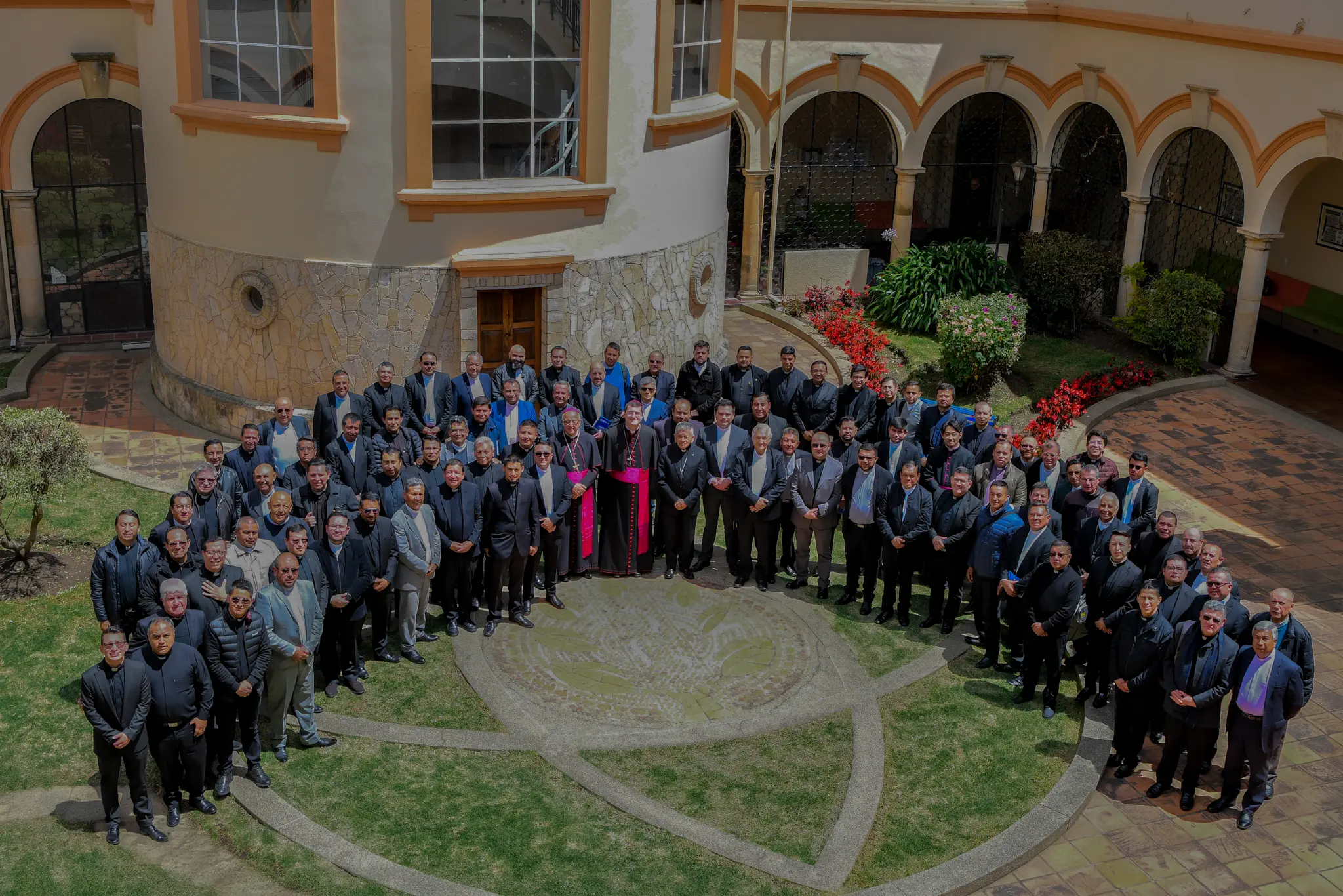 La Juan fue sede de la reunión del clero de la Arquidiócesis de Tunja con la visita del Nuncio Apostólico en Colombia.
