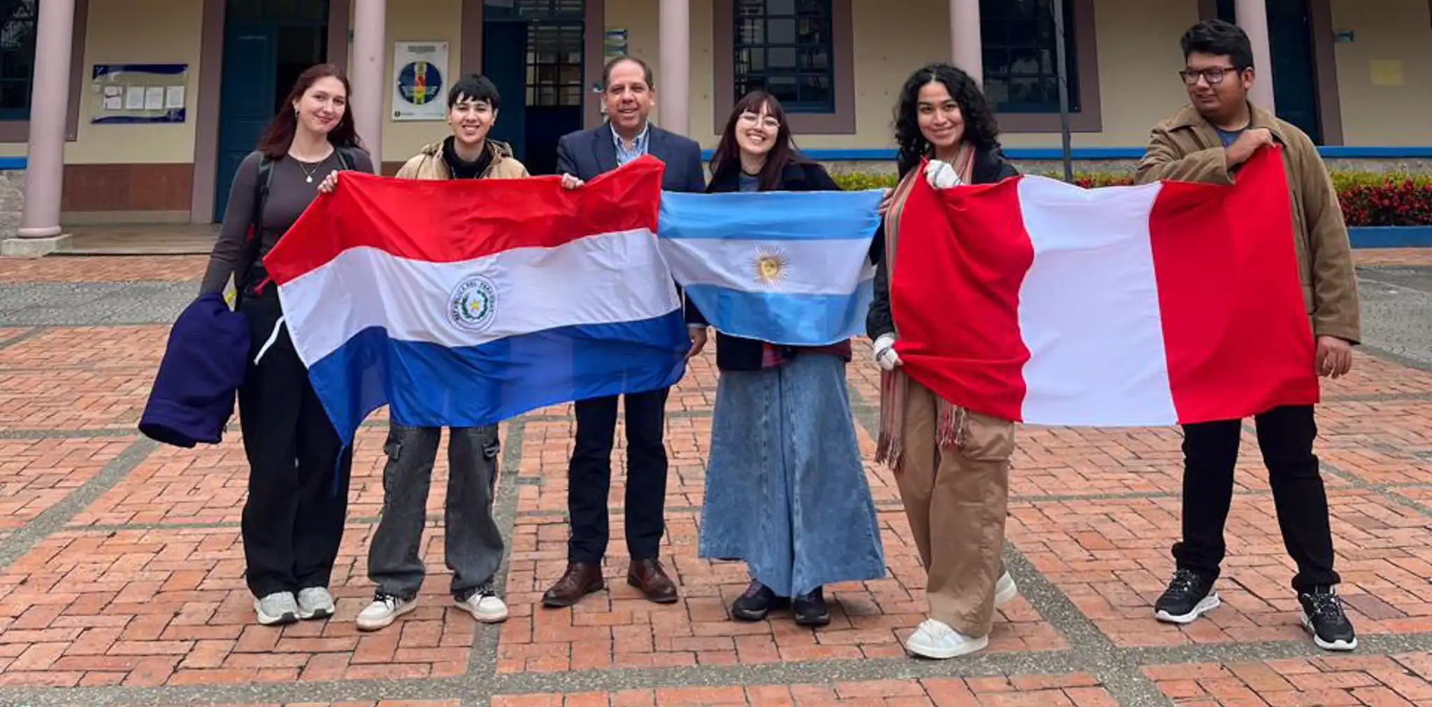 La Juan dio la bienvenida a estudiantes internacionales para el nuevo semestre 2025-2