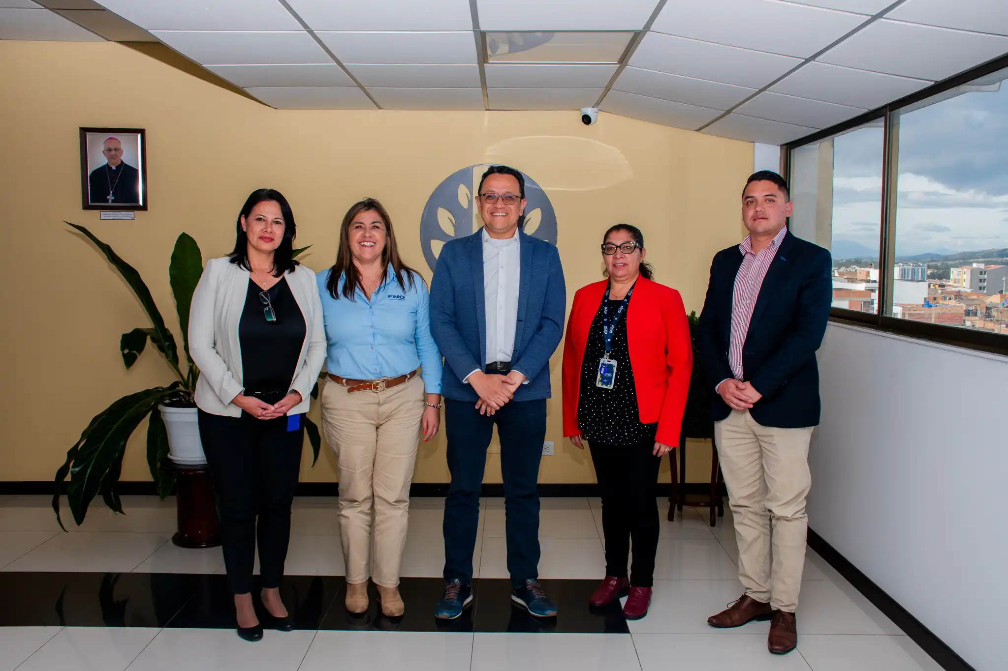 El Fondo Nacional de Garantías visitó la Fundación Universitaria Juan de Castellanos para impulsar el emprendimiento juvenil