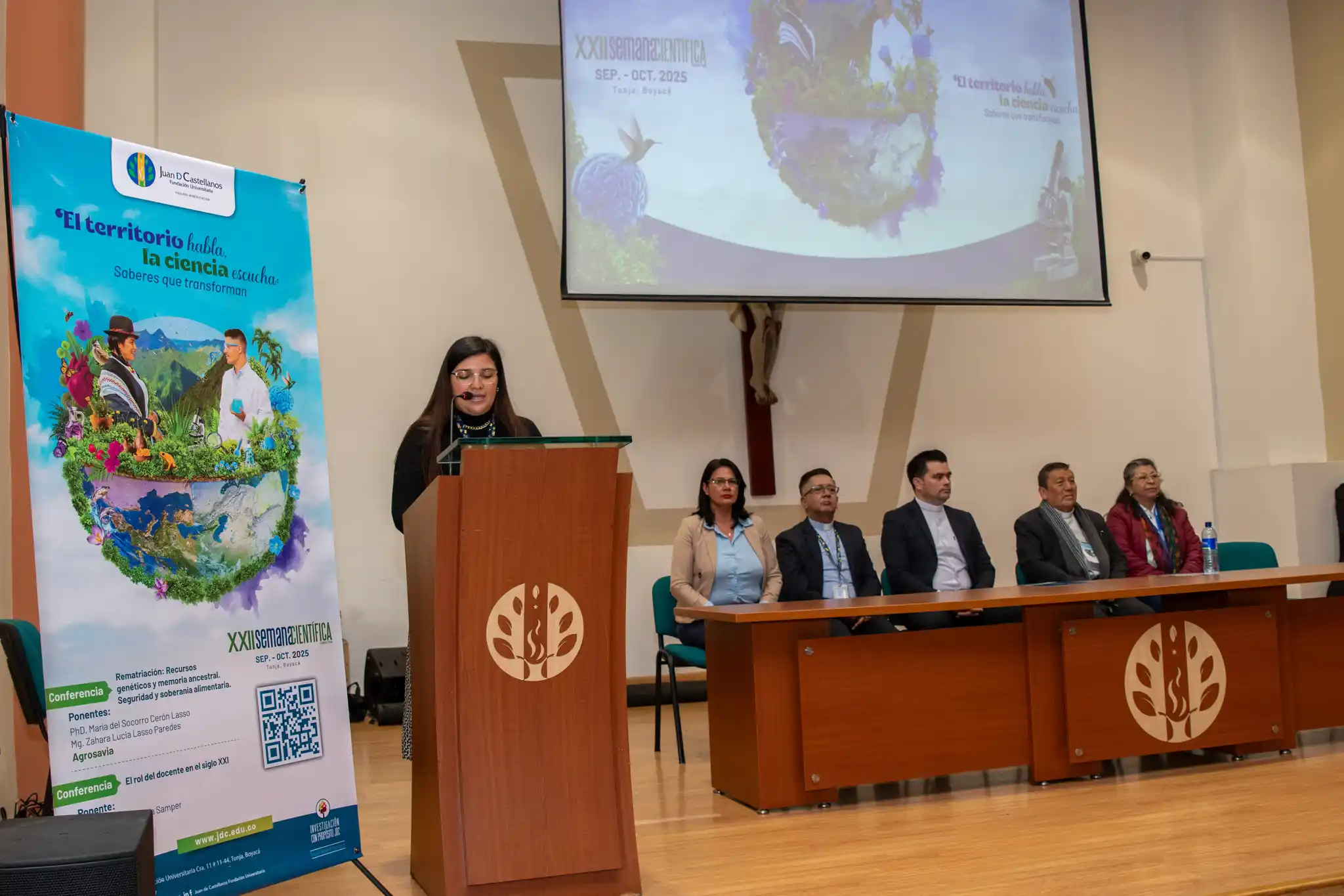 La Juan inauguró la XXII Semana Científica