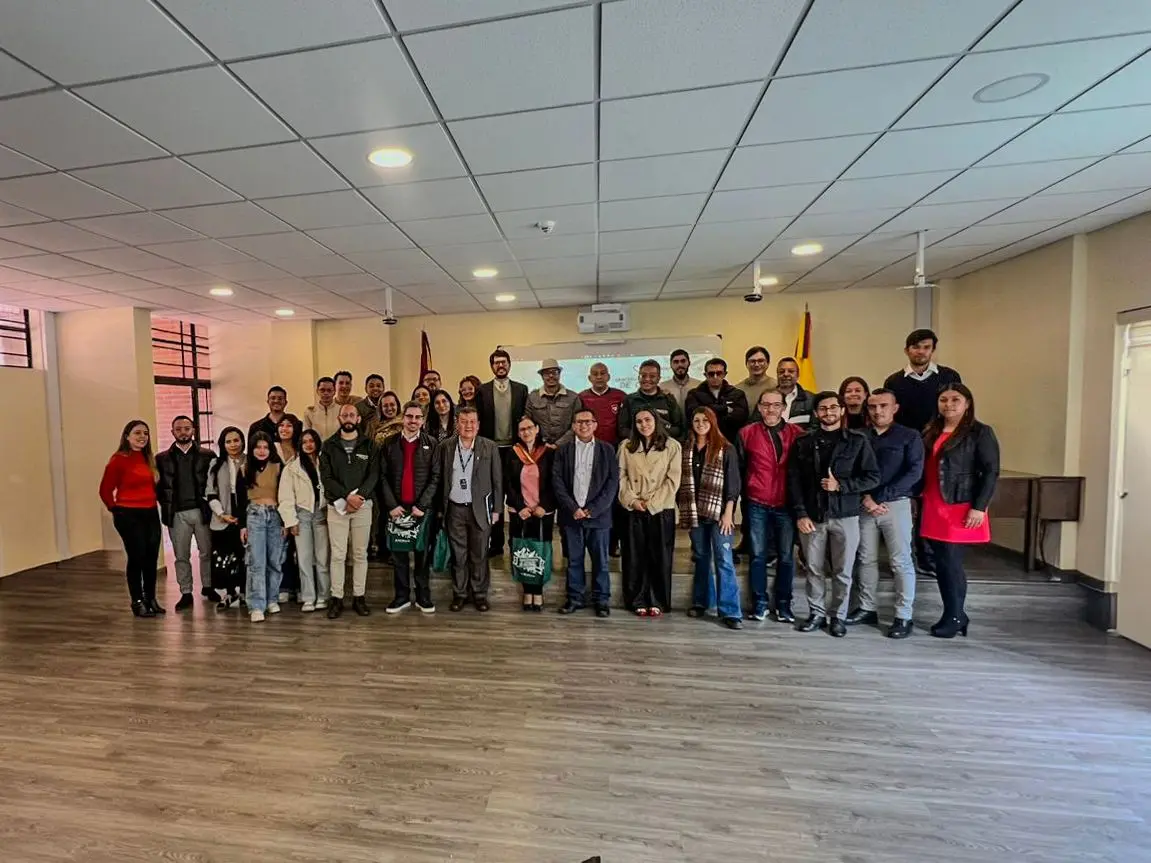 Padre José Carvajal Sánchez, lideró jornada de formación en investigación en Unicervantes