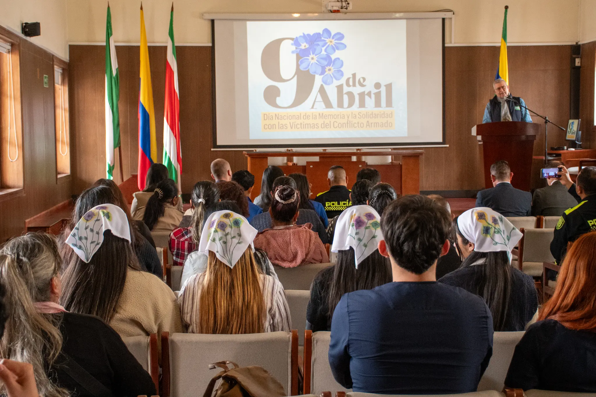 La Juan conmemoró el Día Nacional de la Memoria y Solidaridad con las Víctimas del Conflicto Armado